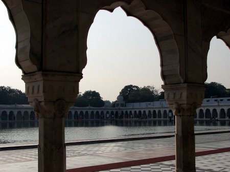 bangla-sahib-gurudwara-09